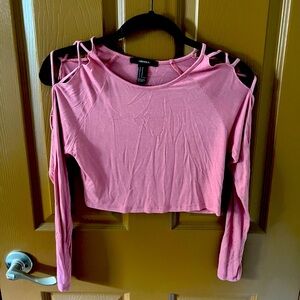 Crisscrossed Long Sleeve Crop Top 🩷